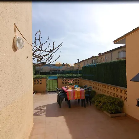 Rnet - Port Estrella 8 * רוזס